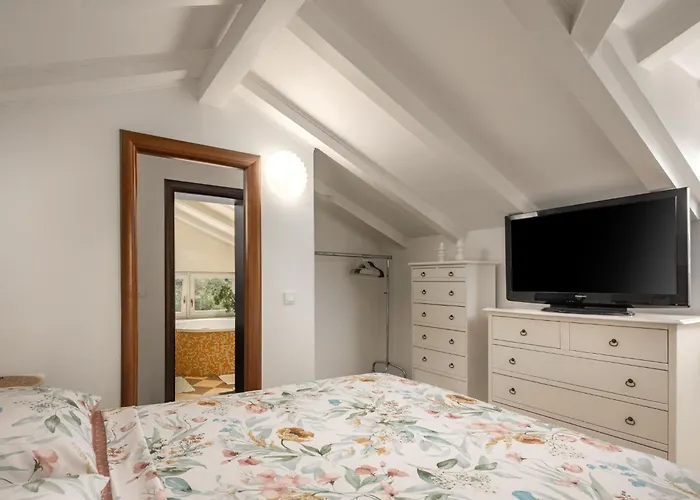 Nika By Interhome